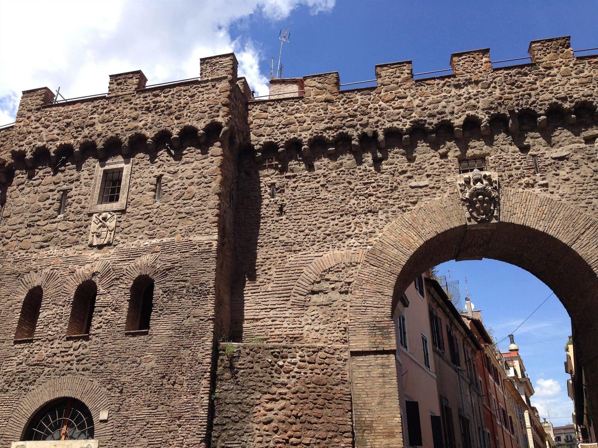 St. Peter' Six & 3* Rom